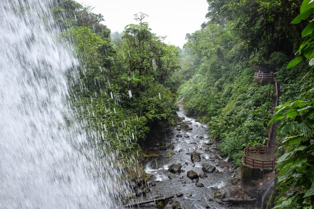 Jackie Tara Blog - Costa Rica Part II: Poas Volcano Tour